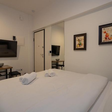 Dema Luxury Suites - Lekka E3 Афины Экстерьер фото